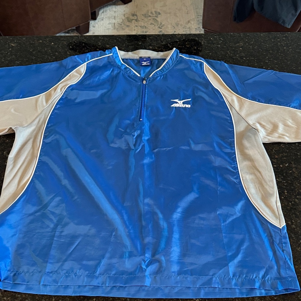 Mizuno Men’s Blue and White Lightweight Athletic Batting Cage Jacket